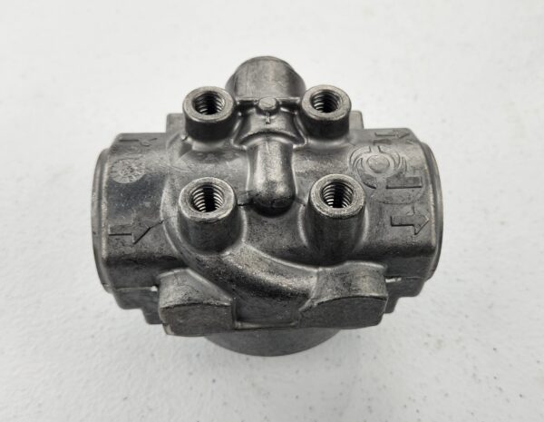 Filter Head - Medium Pressure - P163681 - Image 2